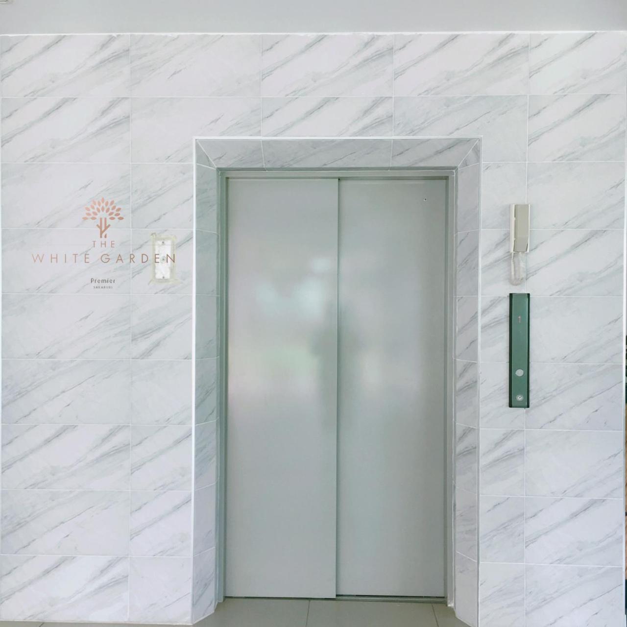 Hotel The White Garden Premier Saraburi Ban Dao Ruang  Exterior foto