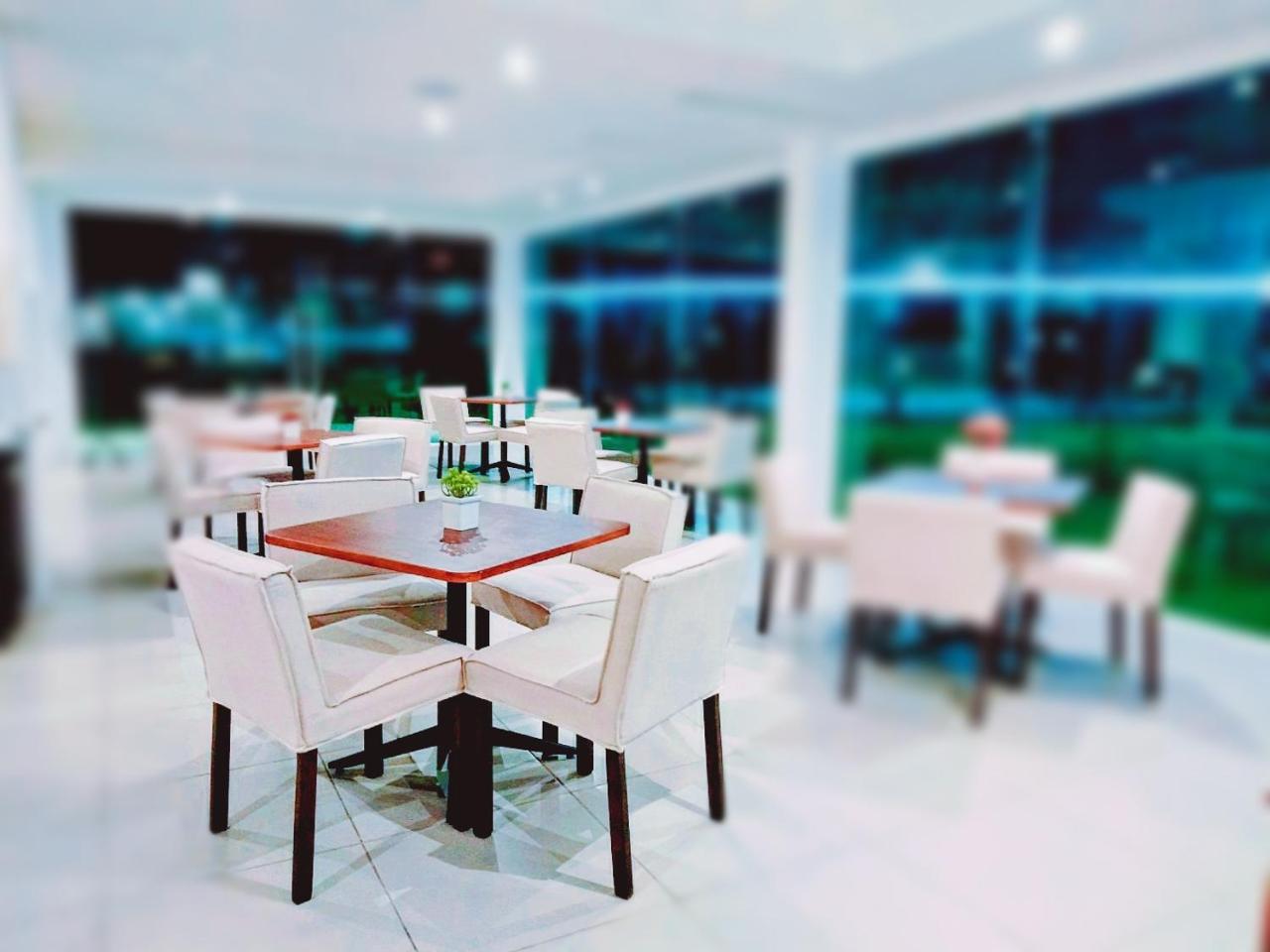 Hotel The White Garden Premier Saraburi Ban Dao Ruang  Exterior foto