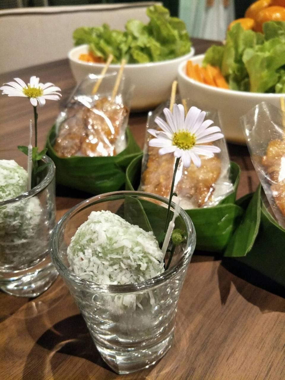Hotel The White Garden Premier Saraburi Ban Dao Ruang  Exterior foto