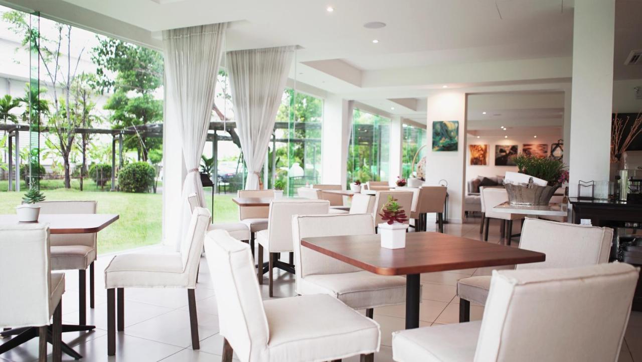 Hotel The White Garden Premier Saraburi Ban Dao Ruang  Exterior foto
