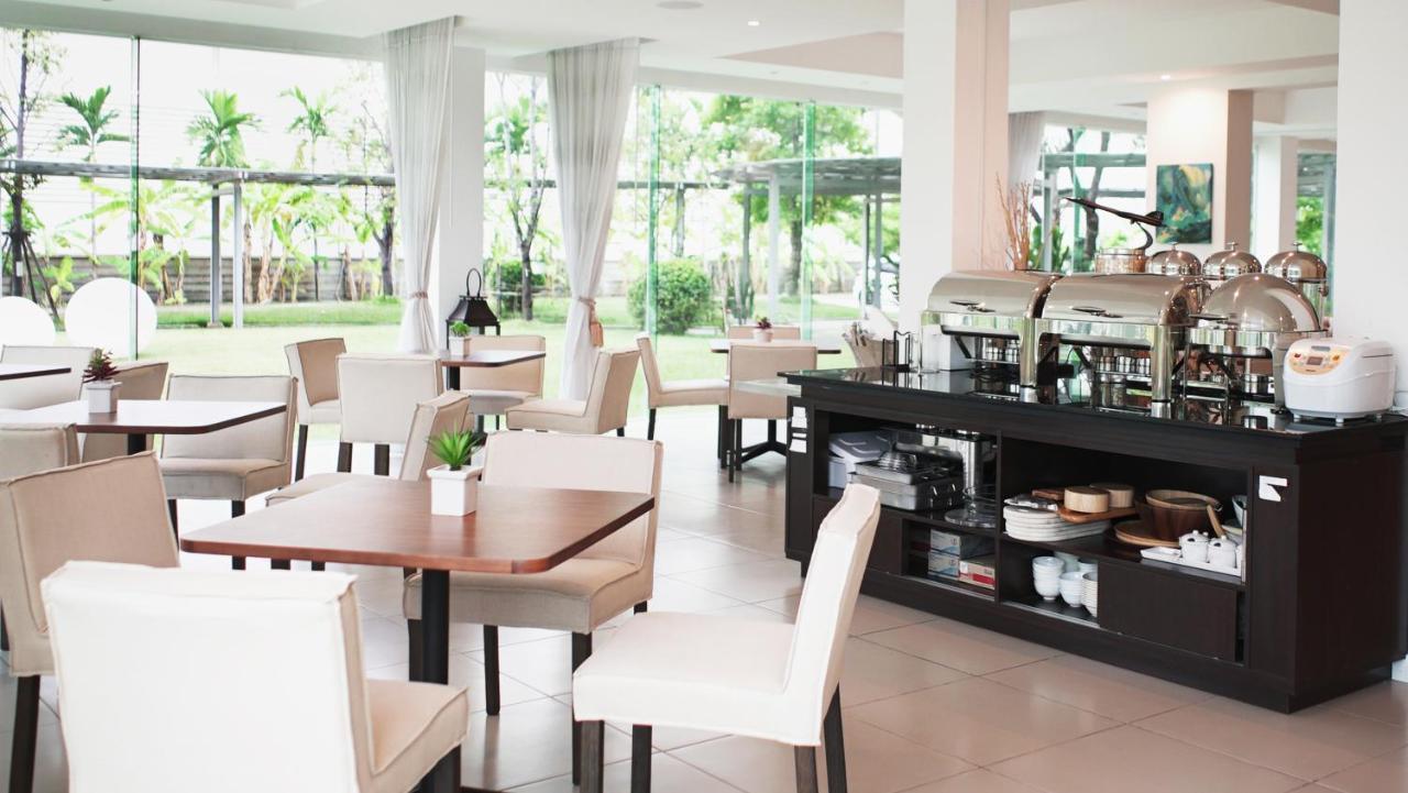 Hotel The White Garden Premier Saraburi Ban Dao Ruang  Exterior foto